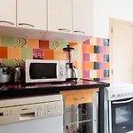 Charming Cozy Apartment Close To The Marais !!