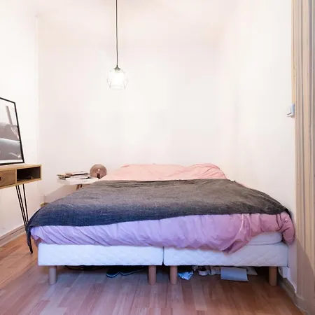 Charming Cozy Close To The Marais !! Appartamento *